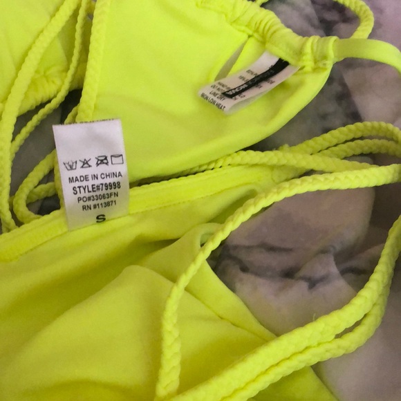 Brand new Neon yellow bikini - Picture 3 of 3